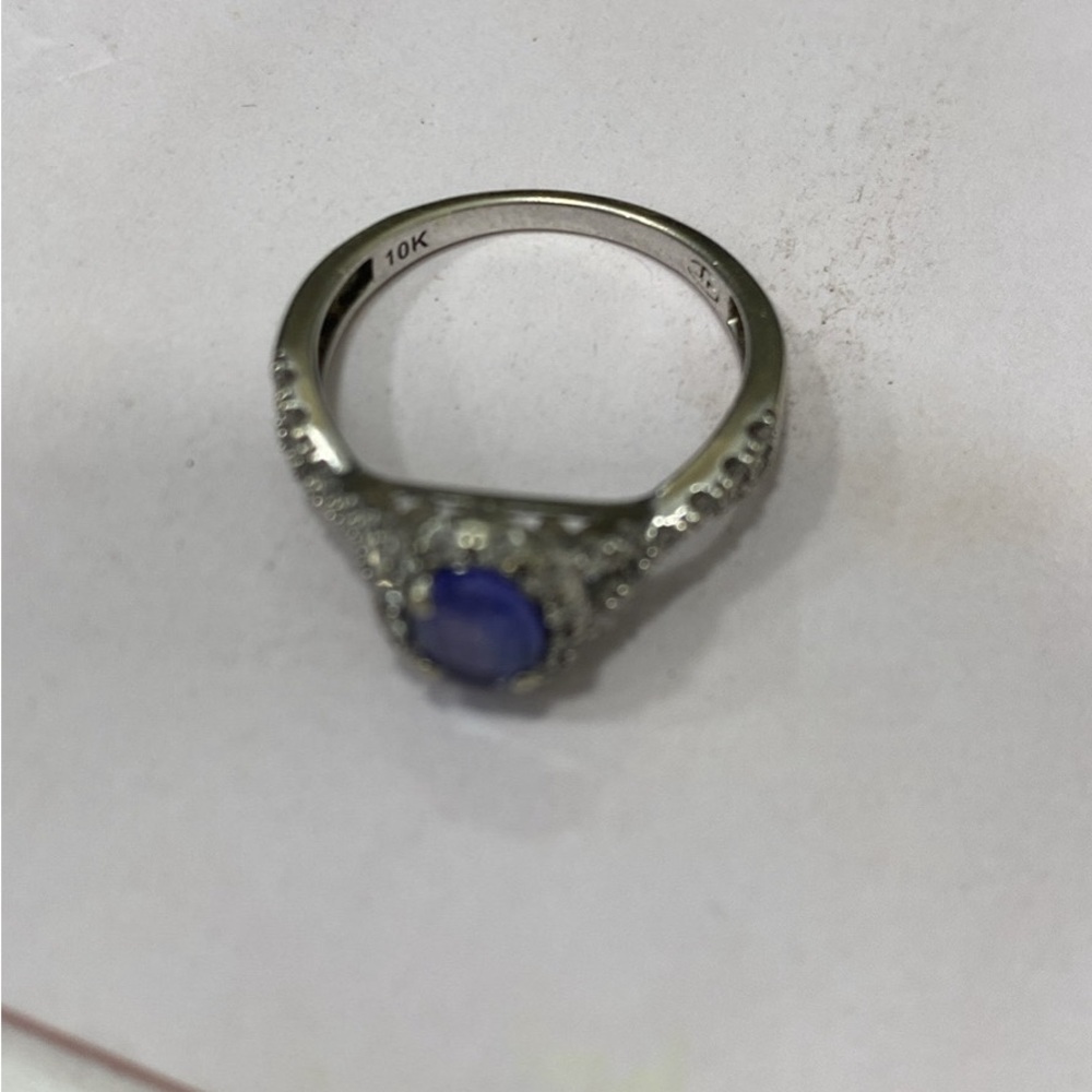 Size 9 wedding ring